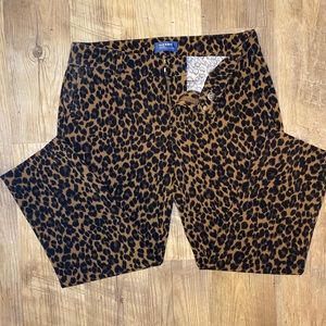 Women’s old navy leopard print cropped pants